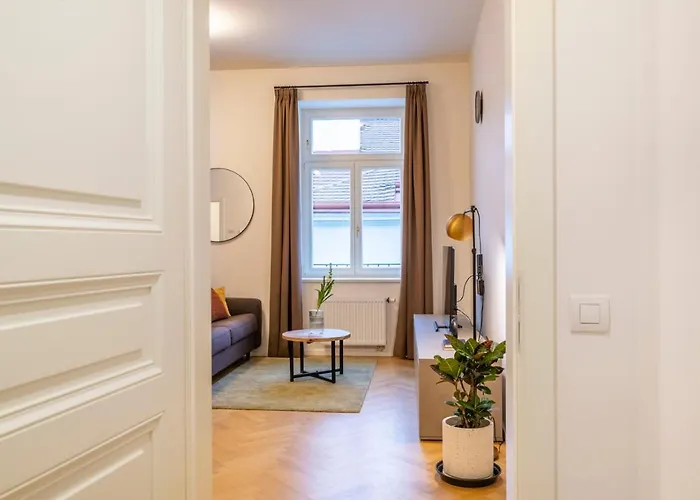 Petrin Tower 4*