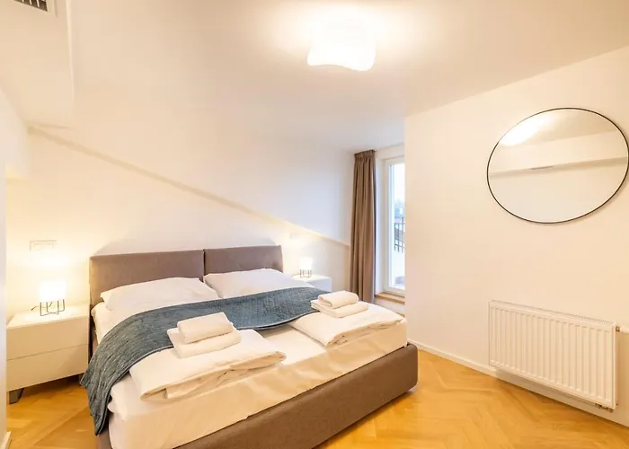 Petrin Tower Praga