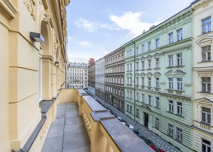 Petrin Tower 4* Praga