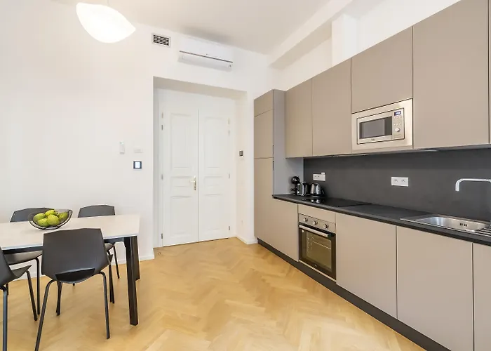 Apart-hotel Petrin Tower 4*