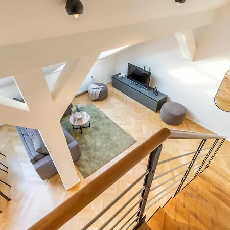 Petrin Tower 4* Praag