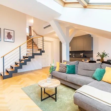 Lejlighedshotel Petrin Tower