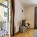 Petrin Tower Апарт-отель 4*