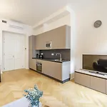 Petrin Tower Апарт-отель