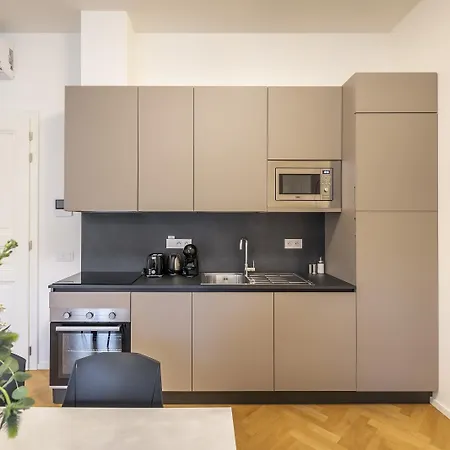 Petrin Tower 4* Prag